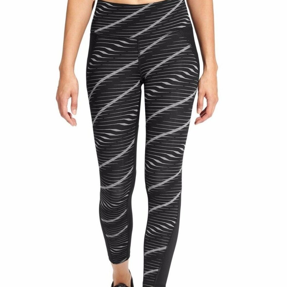 Athleta Women's Size Small Waves Stealth 7/8 Tight Legging Black Grey